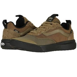 Vans UltraRange (Cub Black) size men's 9.5 wmns11